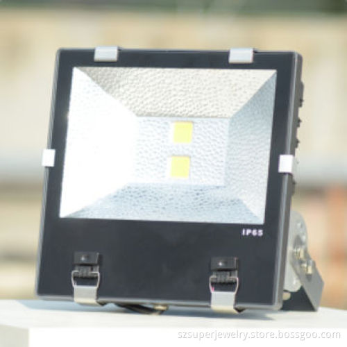 150 watt LED flood light